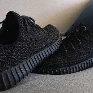 Yeezy Pirate Black